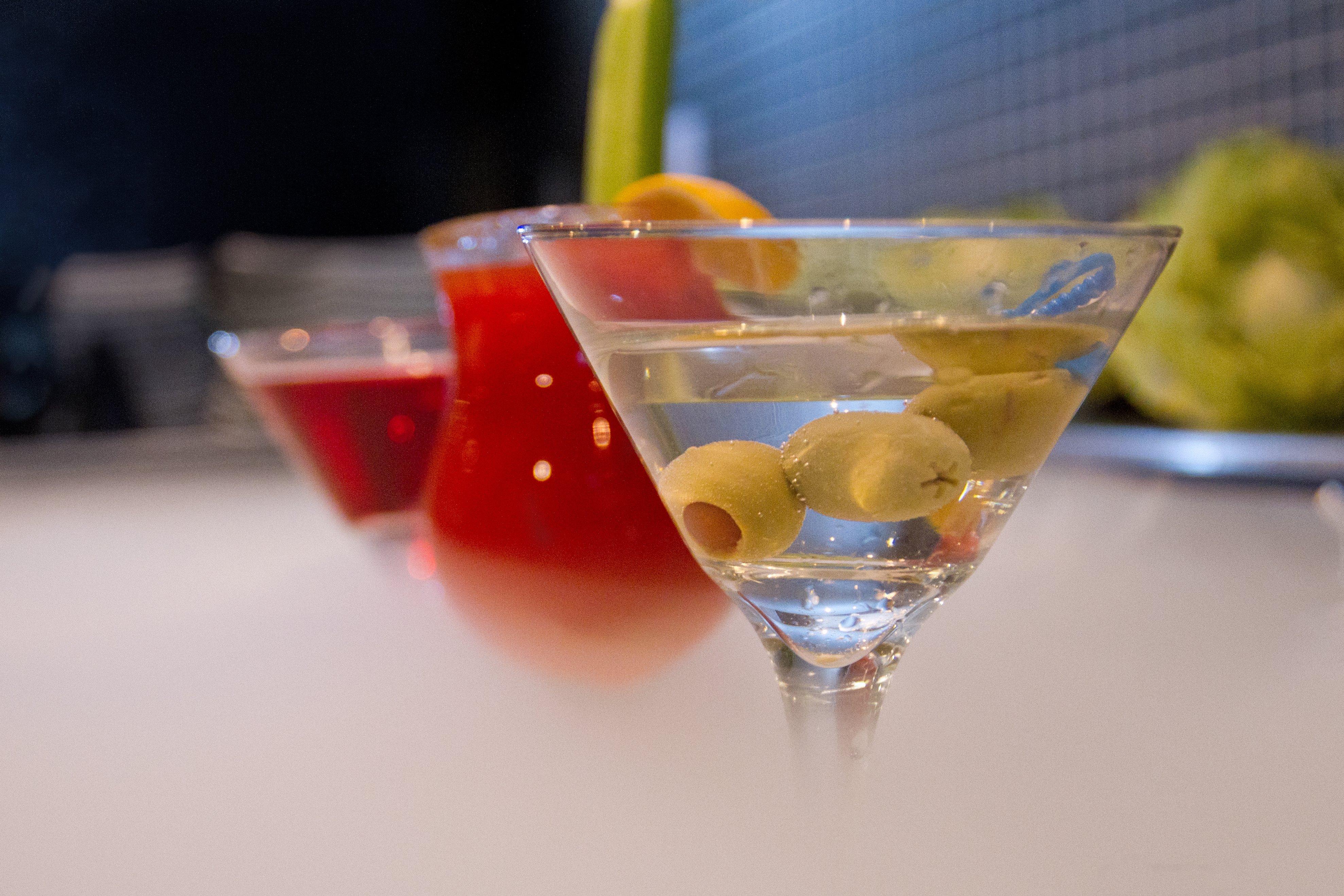 Doubletree By Hilton Pointe Claire Montreal Airport West Hotel Екстериор снимка